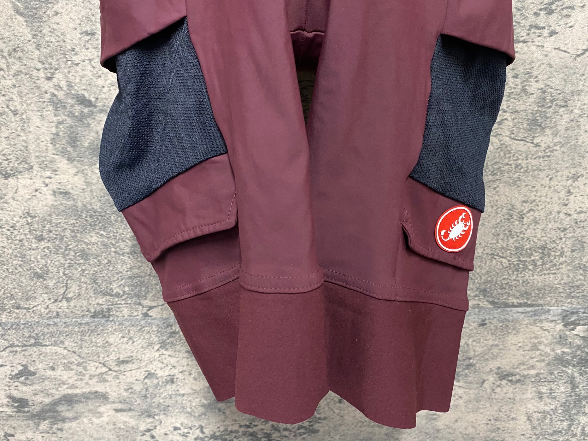 JP763 カステリ CASTELLI Unlimited Cargo Bib ビブショーツ 赤 M