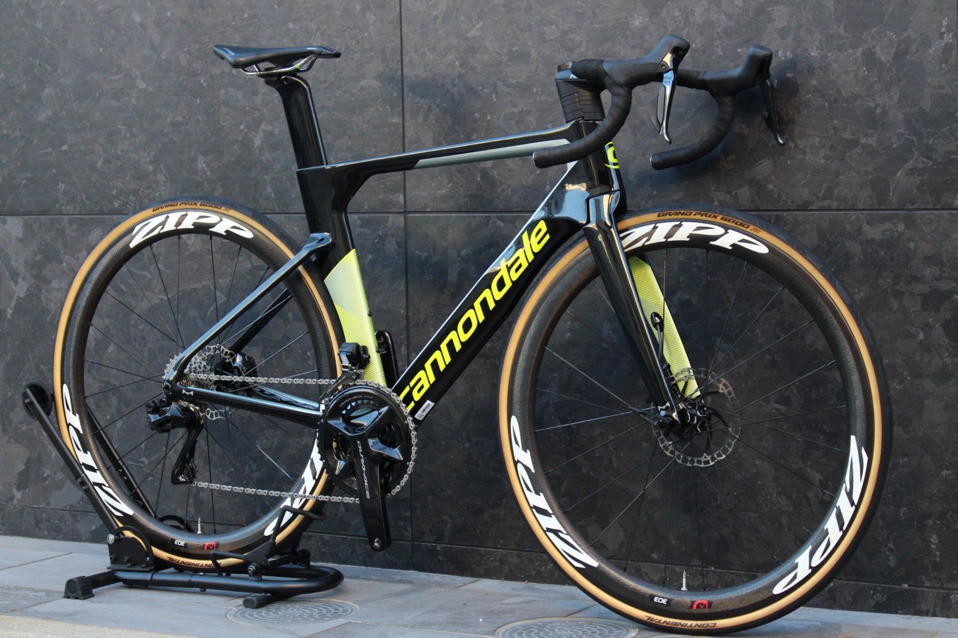 キャノンデール CANNONDALE システムシックス SYSTEM SIX HI-MOD 2019
