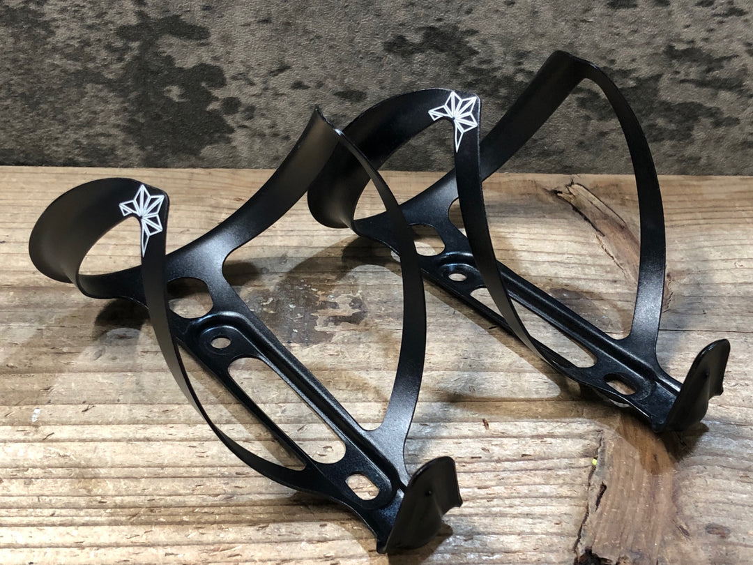 JX068 スパカズ SUPACAZ FLY CAGE ANODAIZD ボトルケージ 黒 2個セット