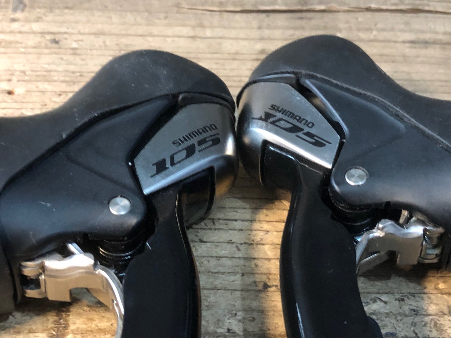 JU238 シマノ SHIMANO 105 ST-5700 STIレバー 左右セット 2×10S 黒