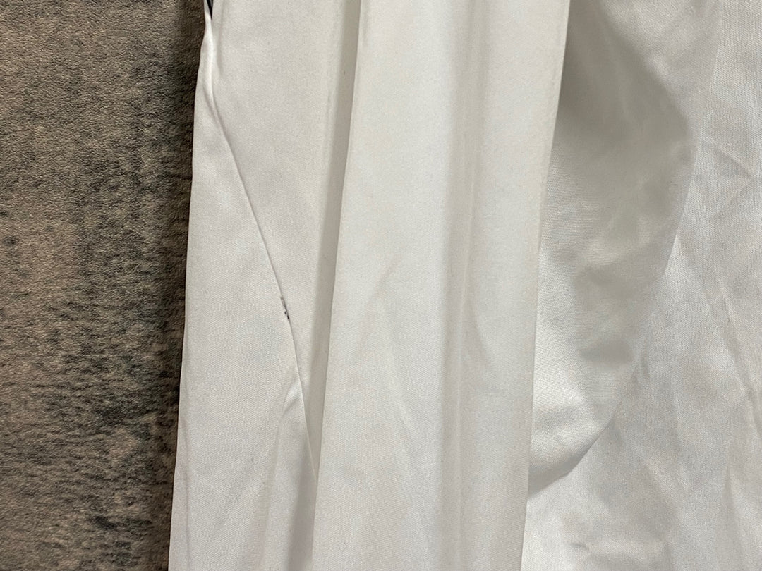 KB677 パールイズミ PEARL iZUMi ストレッチ ウィンドブレーカー 白 XL