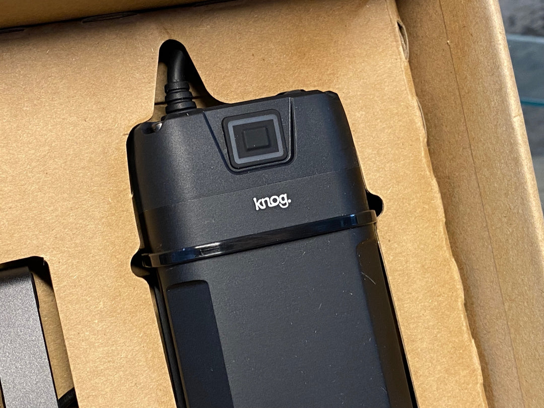 KR769 ノグ knog BLINDER X フロントライト 2,300ルーメン 10,000mAhバッテリー
