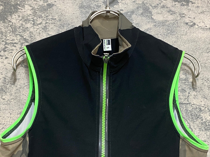 KO081 Q36.5 L1 Essential Winter Vest サイクルベスト ジレ 黒カモ S