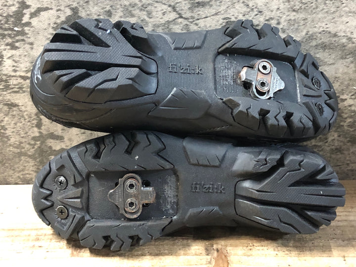 KG404 フィジーク FIZIK M6 MTB shoes ビンディングシューズ 黒 SPD EU37.5 ペン字あり
