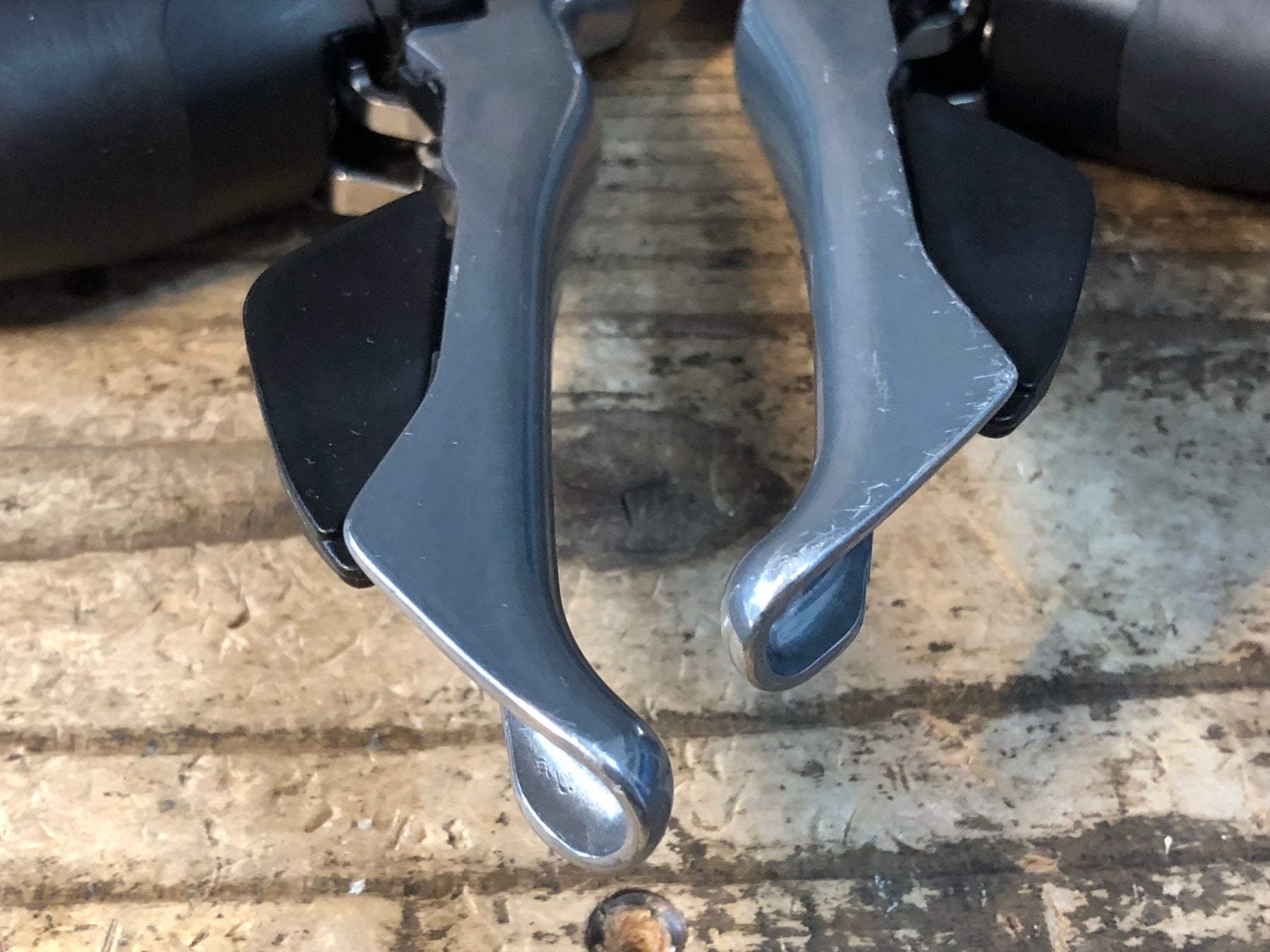 JV306 シマノ SHIMANO 105 ST-5800 STIレバー 2x11S シルバー – BICI