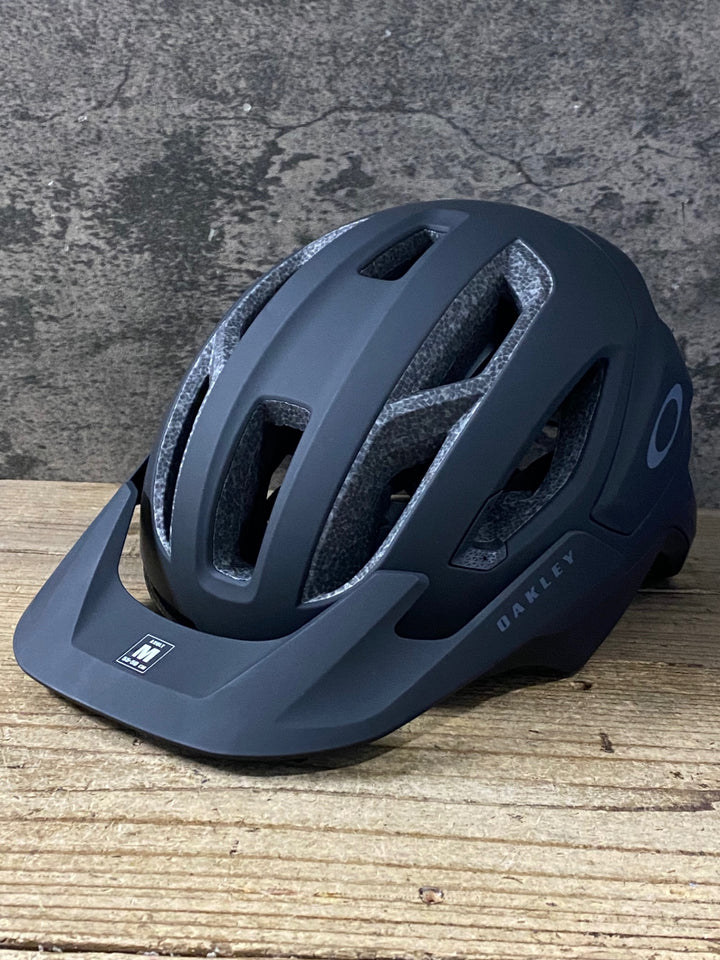 KN285 オークリー OAKLEY DRT TRAIL ASIAN ヘルメット 黒 M (2023/10)
