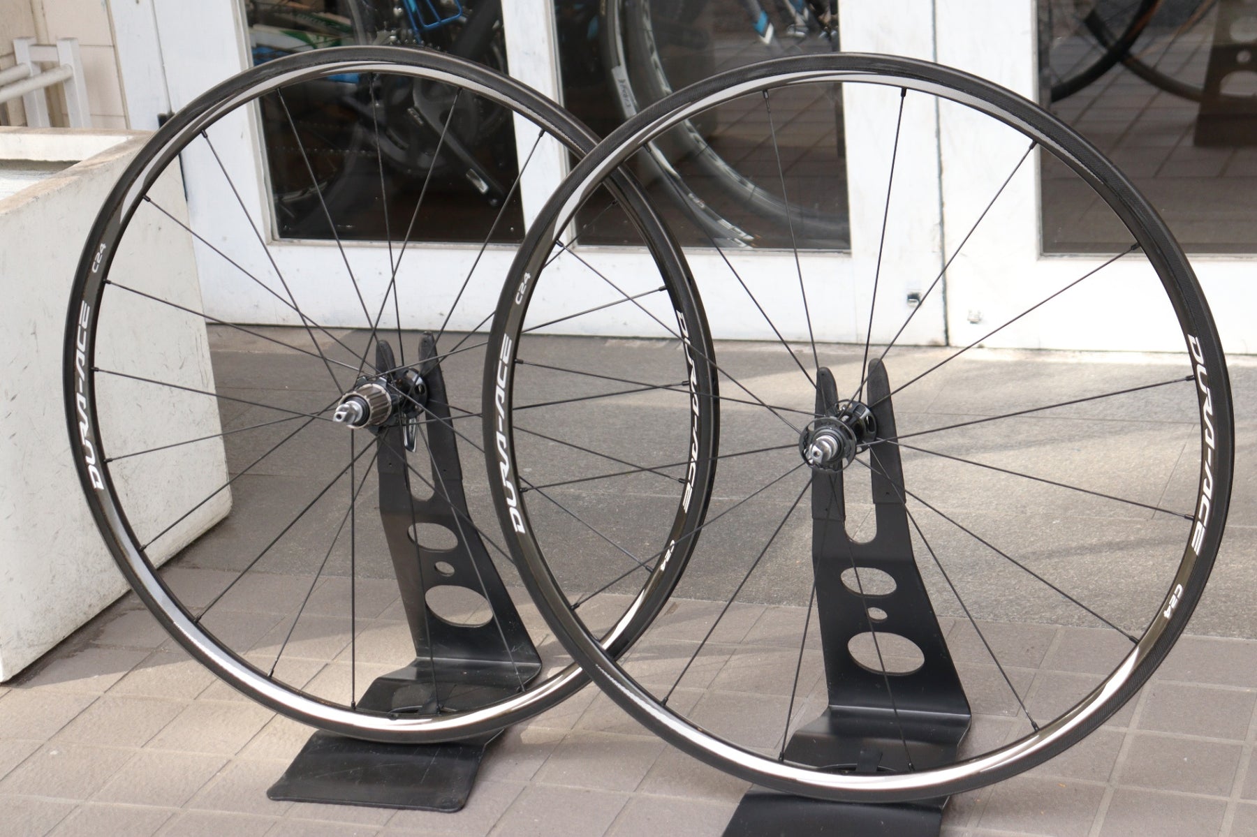 シマノ SHIMANO デュラエース DURA-ACE WH-9000-C24 TU カーボン