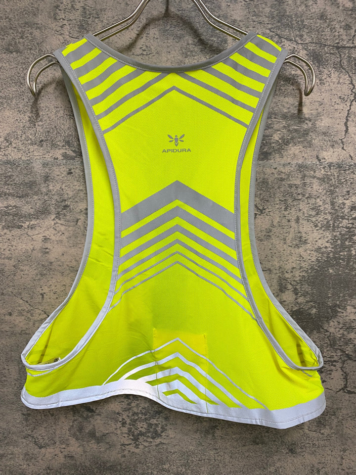 KC010 アピデュラ APIDURA PACKABLE VISIBILITY VEST サイクルベスト 黄