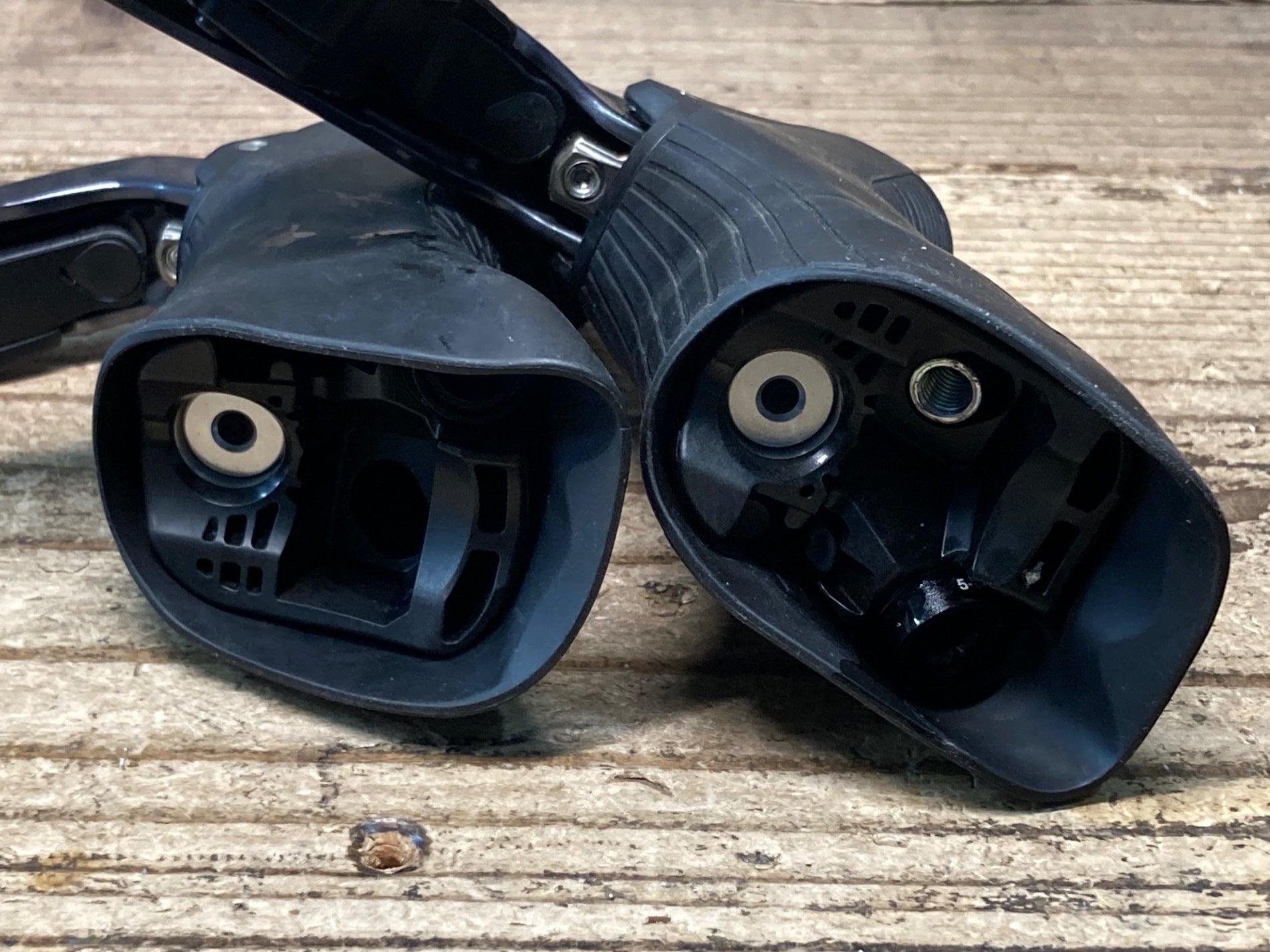 JN570 シマノ SHIMANO アルテグラ ULTEGRA ST-R8070 STIレバー 2x11s