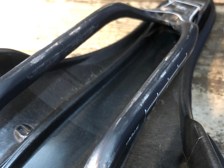 JU712 セライタリア selle italia SLR BOOST KIT CARBONIO サドル 黒 130mm CARBONCERAMICレール