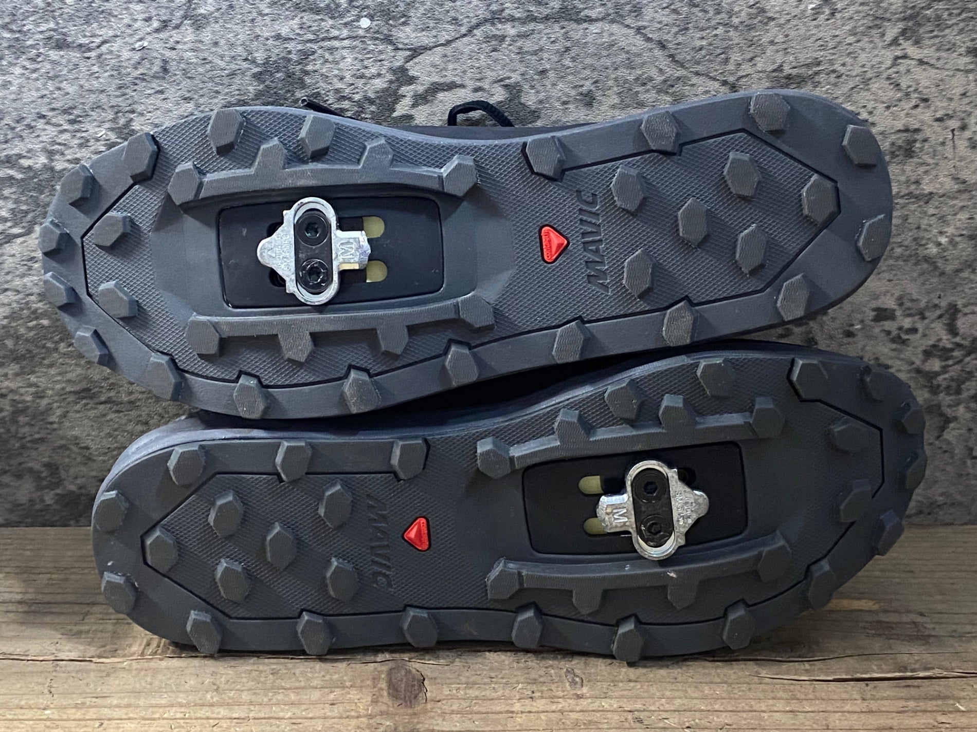 KE097 マヴィック MAVIC XA ビンディングシューズ 黒 グレー EU42 2穴