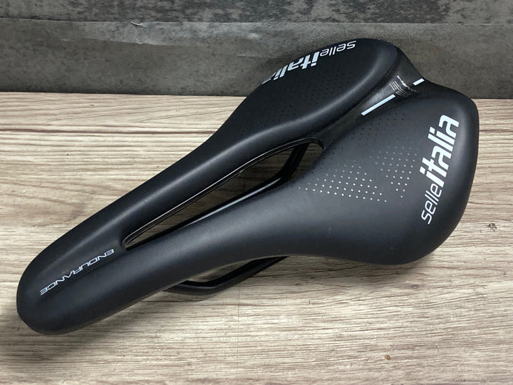 KF385 セライタリア selle italia NOVUS EVO ENDURANCE サドル 黒 145mm MANGANESEレール