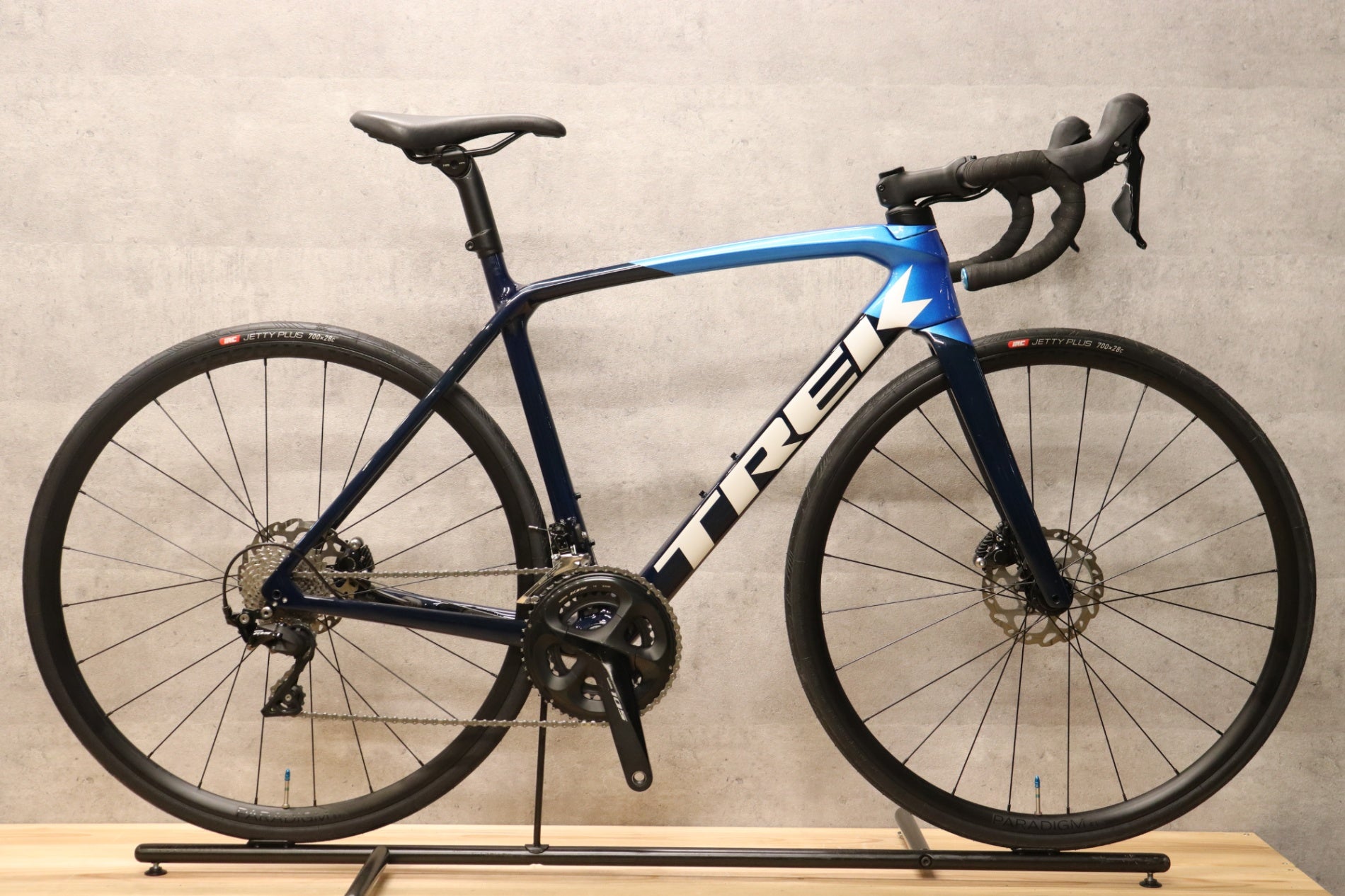 トレック TREK エモンダ EMONDA SL5 DISC 2021年 54サイズ シマノ 105