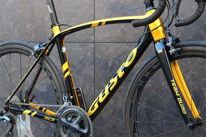 グスト GUSTO RCR TEAM DURO TL 2020モデル Mサイズ シマノ アルテグラ R8000 11S カーボン ロードバイク  ATTAQUE CARBON 45 【福岡店】