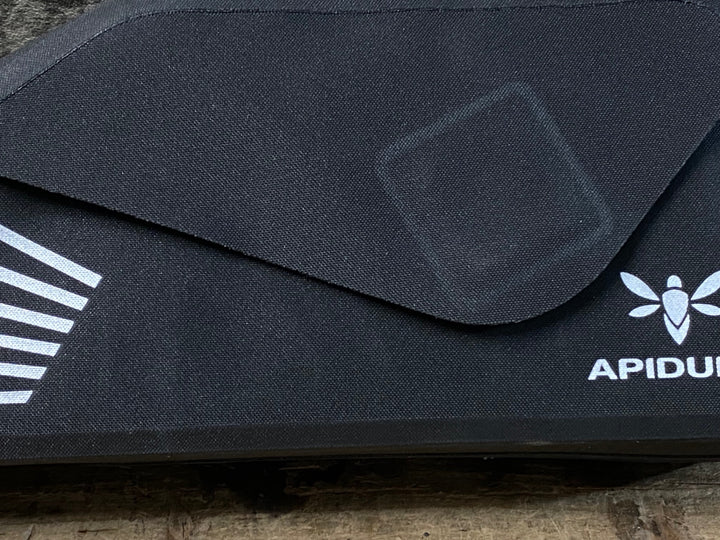KB168 アピデュラ APIDURA RACING TOP TUBE PACK 1L トップチューブバッグ