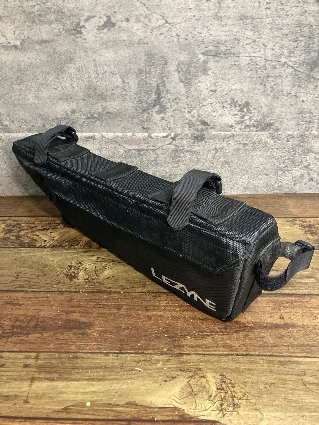 JZ971 レザイン LEZYNE フレームバッグ 黒