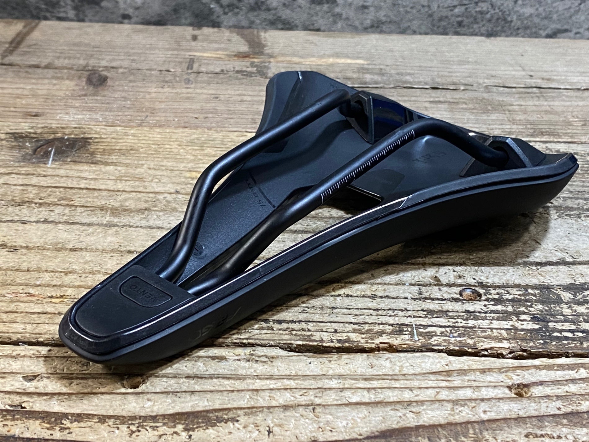 KC296 フィジーク fizik VENTO ARGO X5 サドル 黒 150mm S-Alloyレール