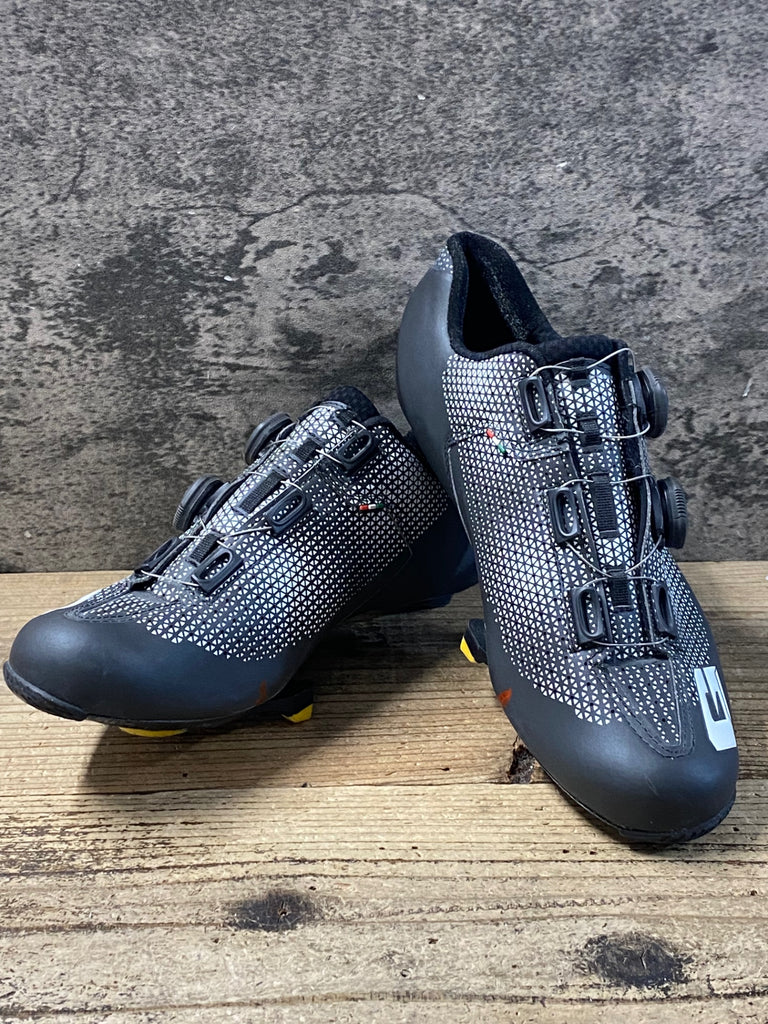 GAERNE ガエルネ ビンディングシューズ KF310 ガエルネ GAERNE CARBON G.CHRONO ビンディングシューズ 白 黒 3