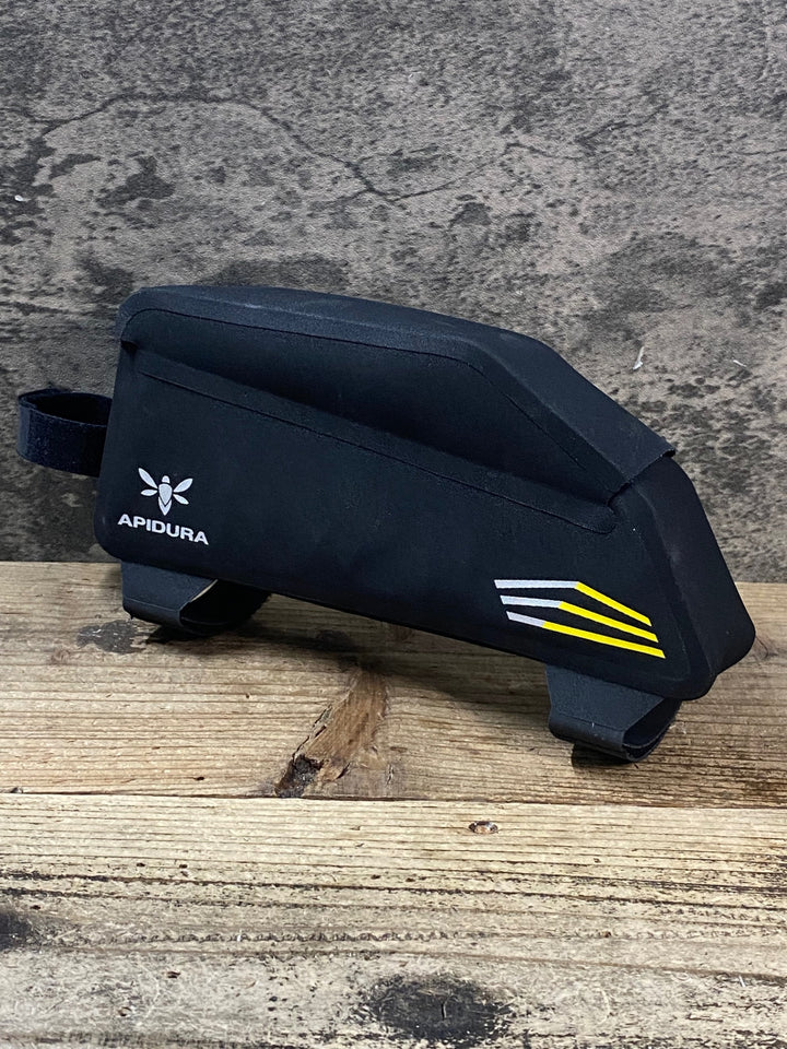 JV936 アピデュラ APIDURA RACING TOP TUBE PACK 1L トップチューブバッグ 黒