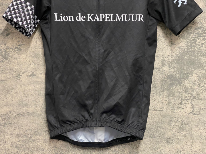 JU571 リオンドカペルミュール Lion de KAPELMUUR 半袖 サイクルジャージ 黒 M