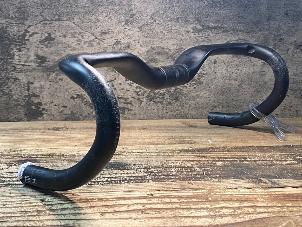 specialized S-WORKS カーボン ドロップハンドル　42 specialized S-WORKS カーボン ドロップハンドル 42 specialized