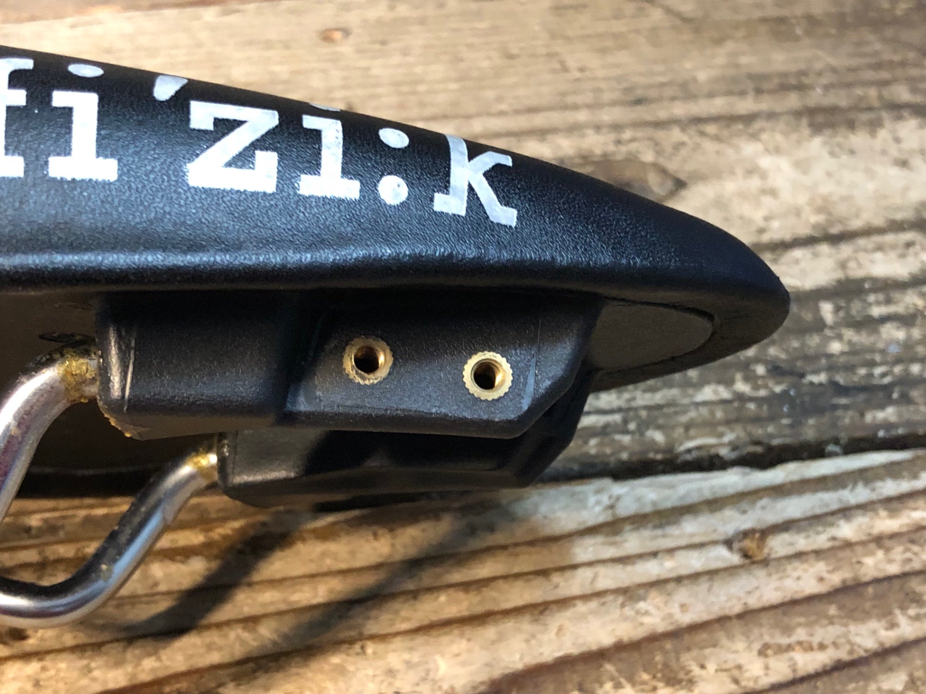 JP196 フィジーク fizik トライトーン TRITONE 6.5 サドル – BICI