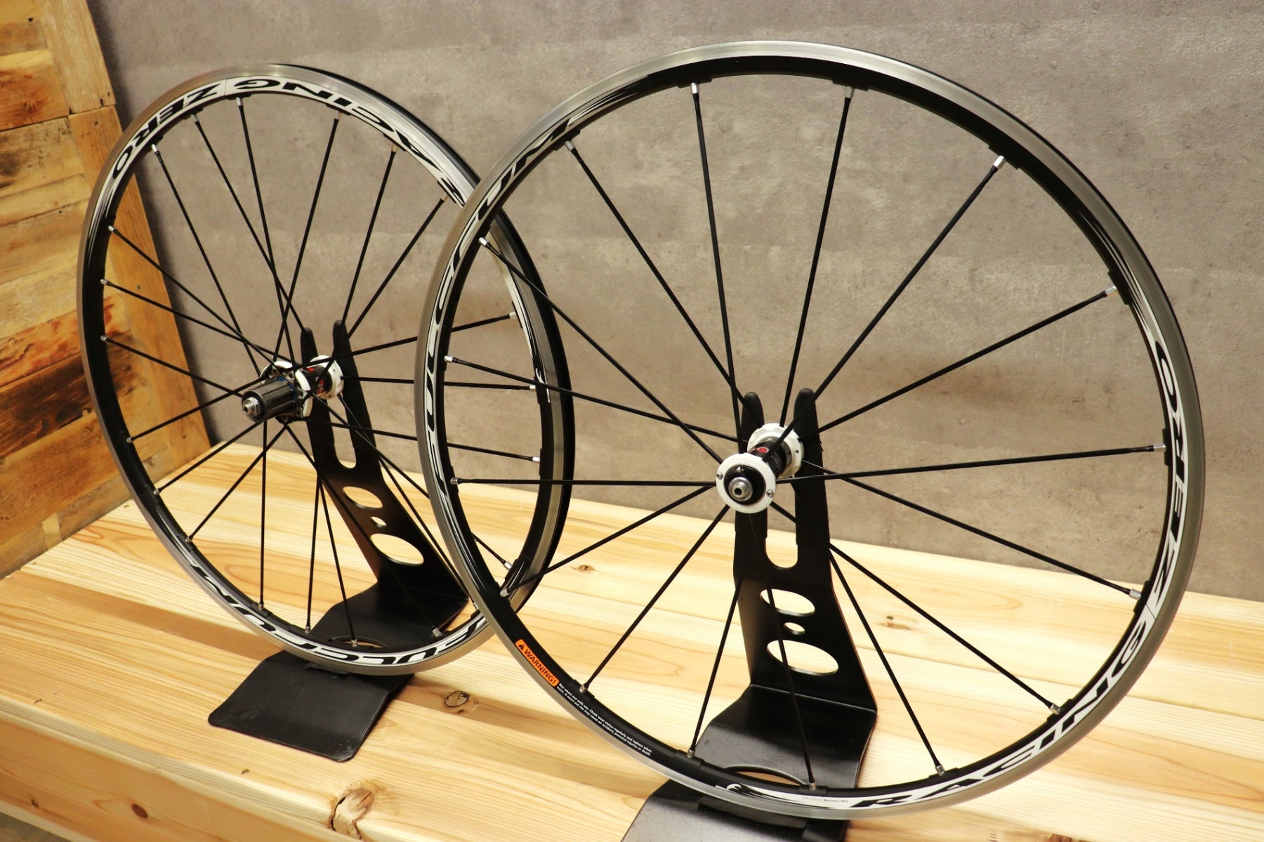 フルクラム FULCRUM レーシングゼロ RACING ZERO USB アルミ クリンチャー ホイールセット シマノ12/11S ナローリム 15C フルクラム FULCRUM レーシングゼロ RACINGZERO アルミ クリンチャー