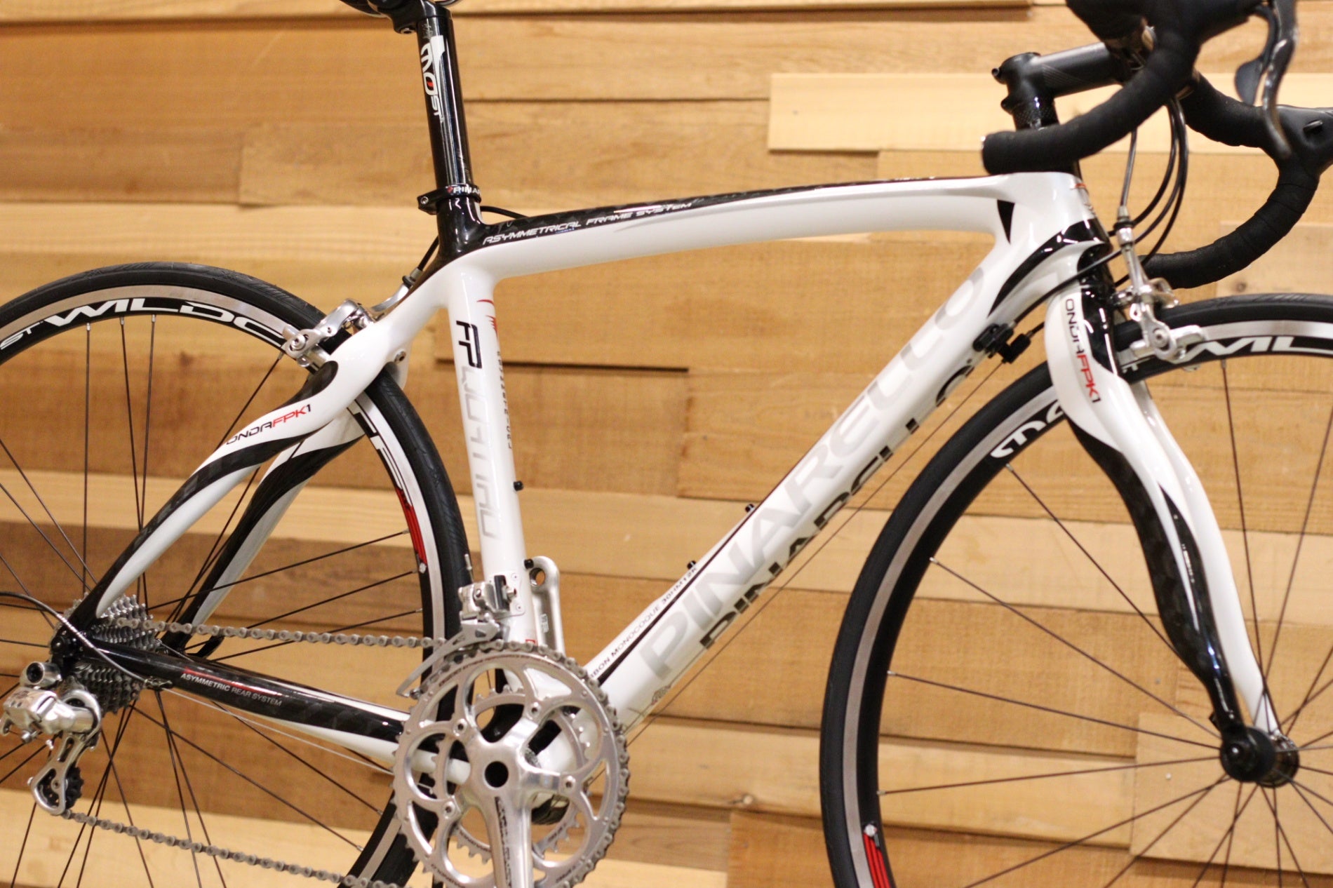 PINARELLO FP QUATTRO自転車 ピナレロ PINARELLO FP クアトロ FP QUATTRO CARBON 2011 465サイズ