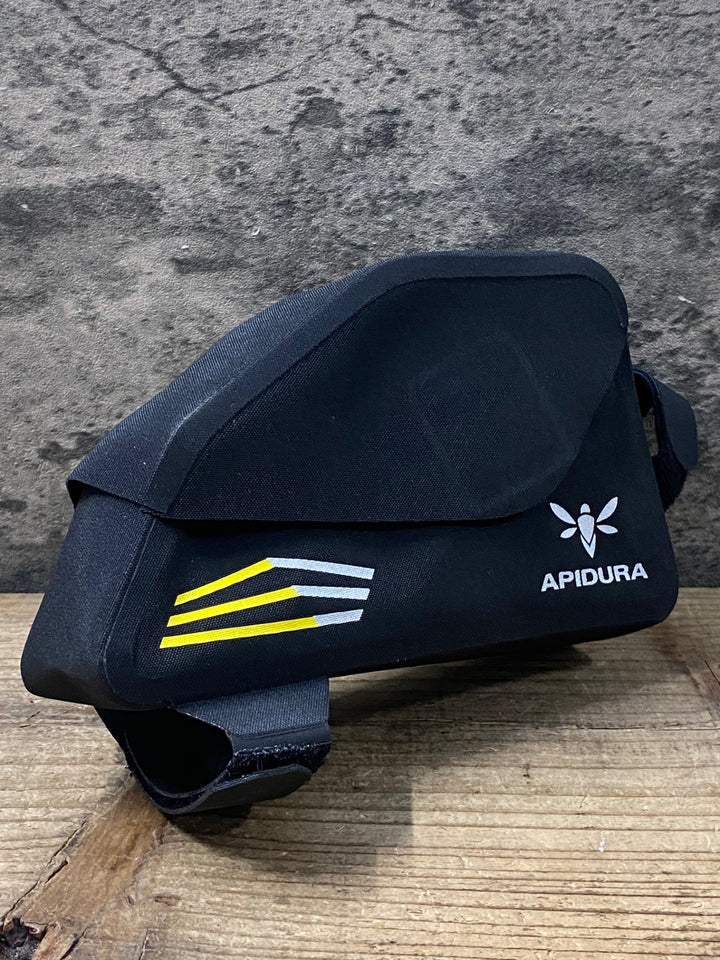 KO670 アピデュラ APIDURA RACING TOP TUBE PACK 0.5L トップチューブバッグ黒
