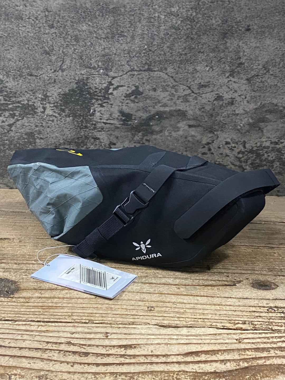 KQ675 アピデュラ APIDURA バックカントリーサドルパック BACKCOUNTRY SADDLE PACK 4.5L サドルバッグ 黒