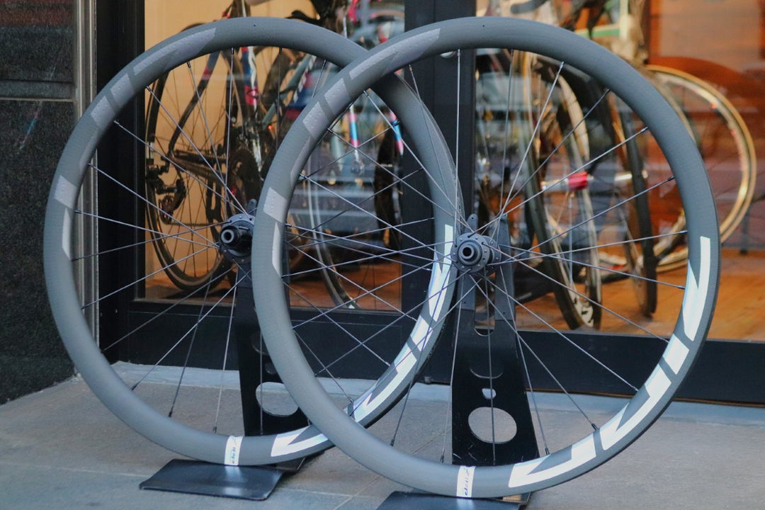 ジップ ZIPP 303 FIRECREST DISC FORCE EDITION カーボン チューブレスレディ ホイールセット シマノ 11/12S ワイドリム 【東京南麻布店】