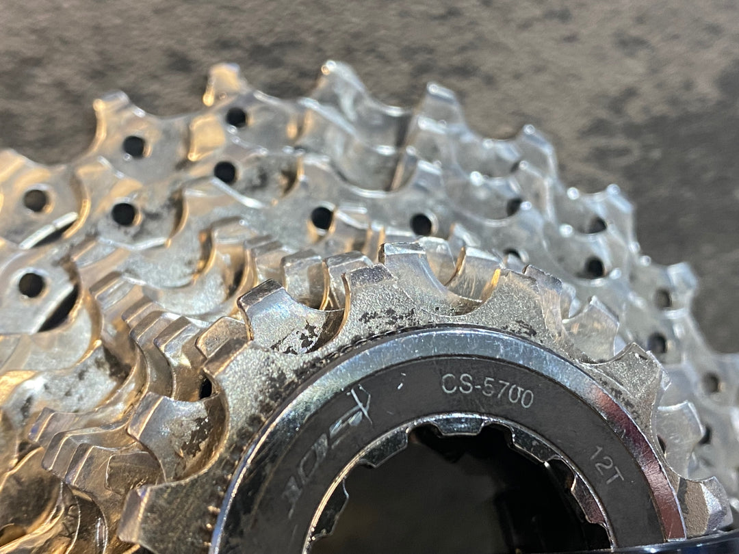 JJ776 シマノ SHIMANO 105 CS-5700 スプロケット 12-27T 10S