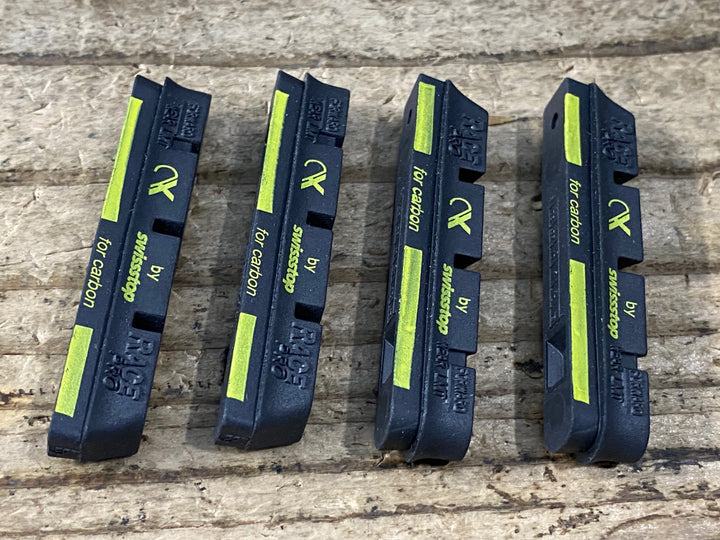 KI427 AX Lightness ブレーキパッド 4pcs カンパニョーロ用