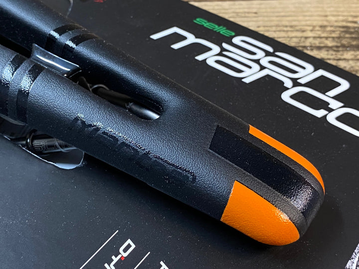JR310 サンマルコ san marco MANTRA RACiNG サドル 黒オレンジ NARROW XSiLiTE レール