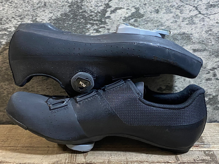 KE092 フィジーク fizik TEMPO OVERCURVE R4 SHOES ビンディングシューズ 3穴 BOA 黒 EU39