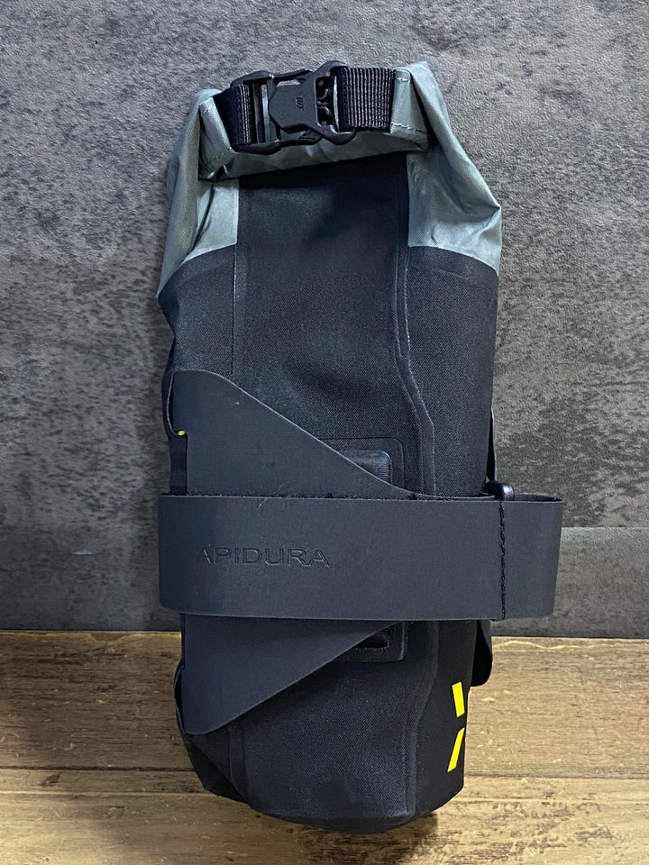 KB166 アピデュラ APIDURA BACKCOUNTRY DOWN TUBE PACK 1.8L ダウンチューブバッグ 黒