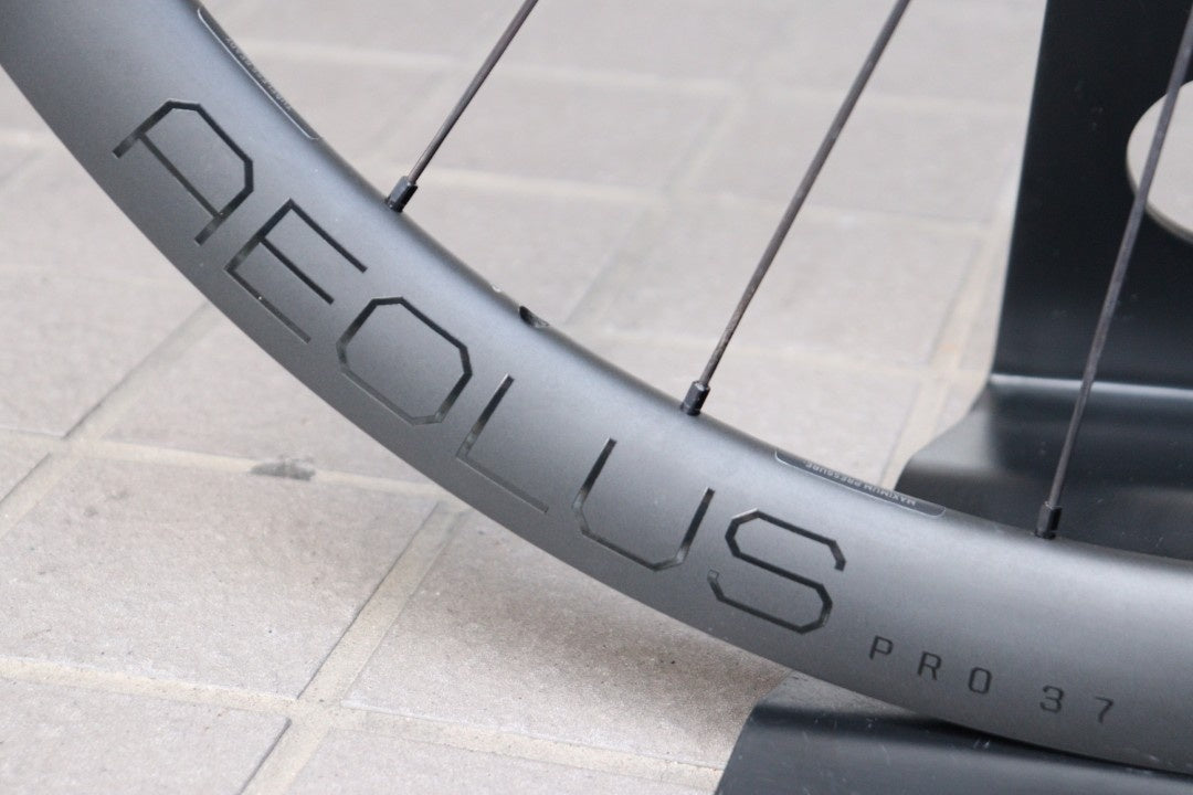 ボントレガー BONTRAGER アイオロス プロ ディスク AEOLUS PRO 37 TLR
