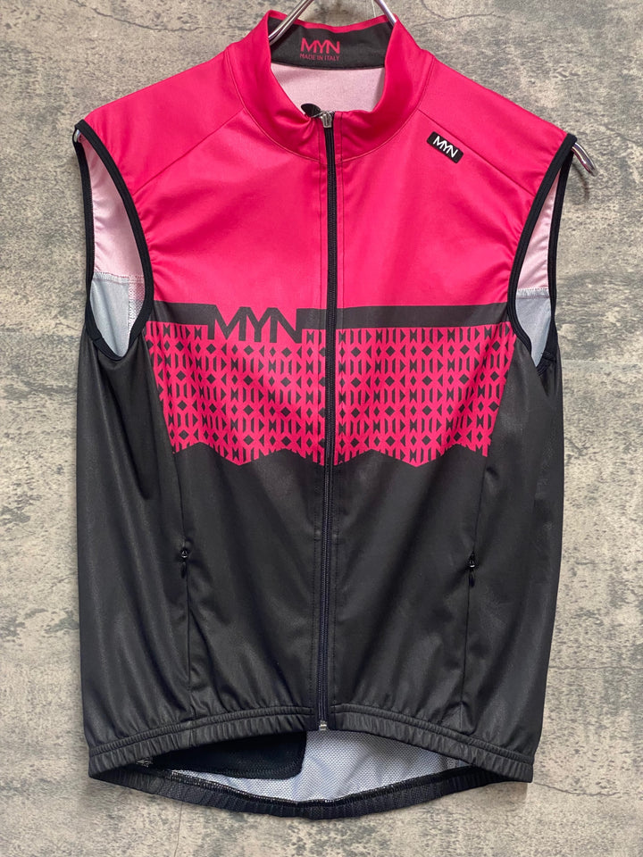 JS121 マイン MYN ジレ サイクルベスト ピンク 黒 S