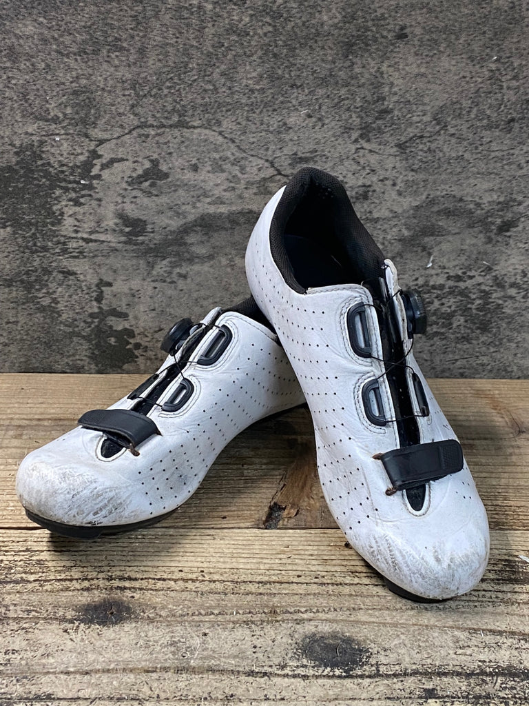 JV163 フィジーク fizik TEMPO OVERCURVE SHOES 3穴 ビンディング