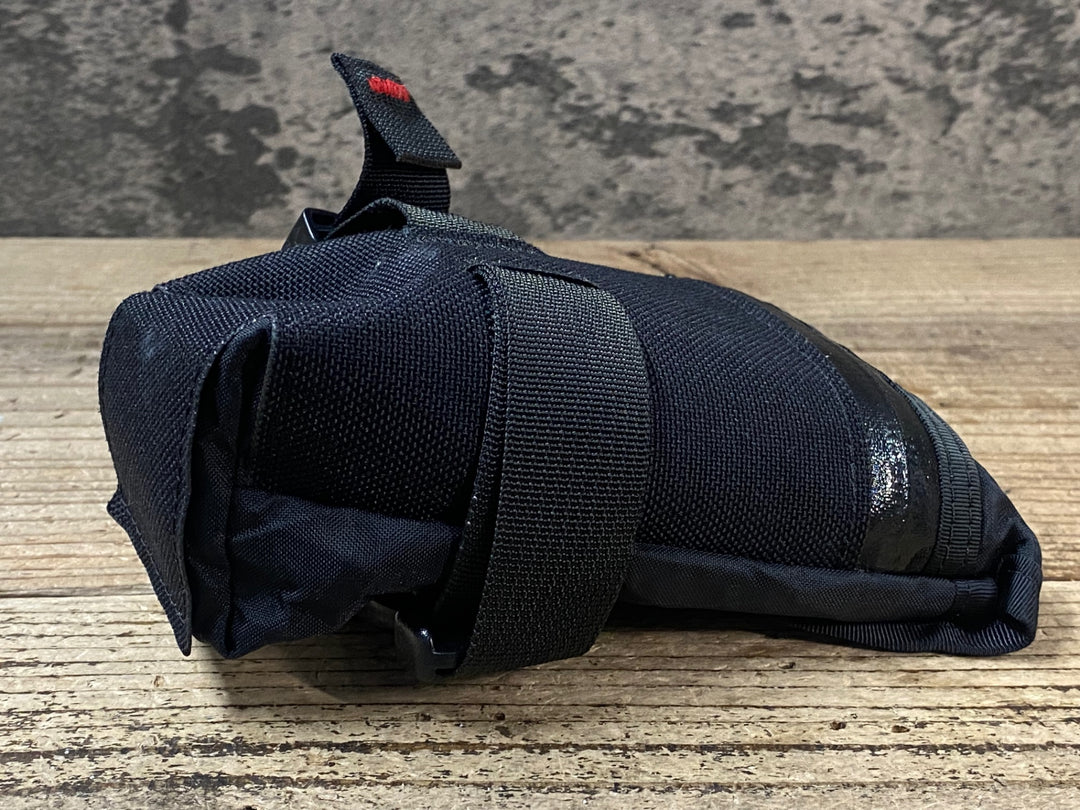 JV492 インサイドラインエキップメント INSIDE LINE EQUIPMENT SEAT BAG サドルバッグ 黒
