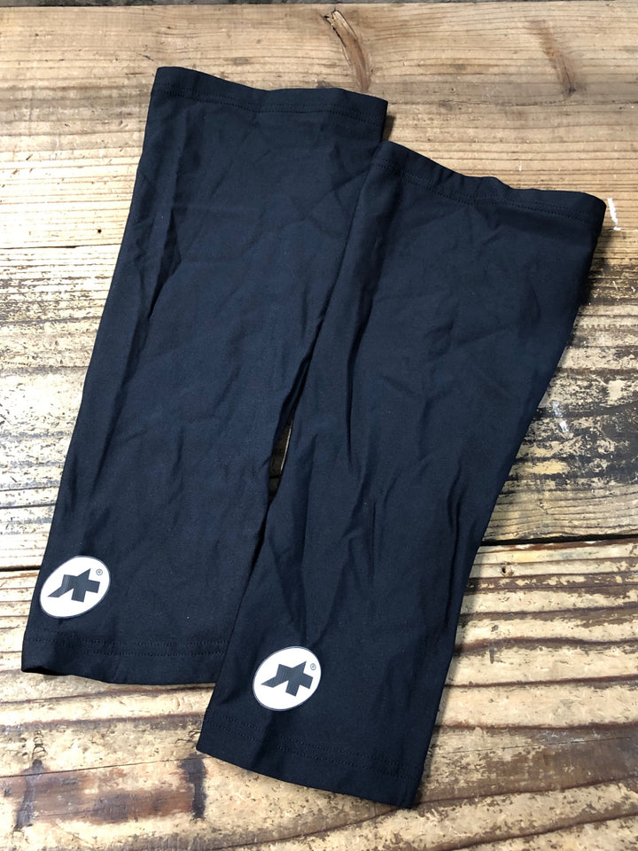 JQ974 アソス ASSOS ニーカバー 黒 Ⅰ