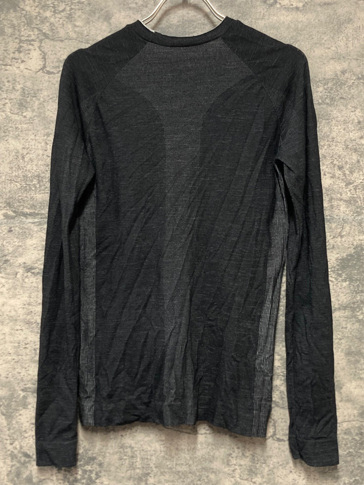 JZ104 カステリ CASTELLI 長袖 ベースレイヤー グレー S/M