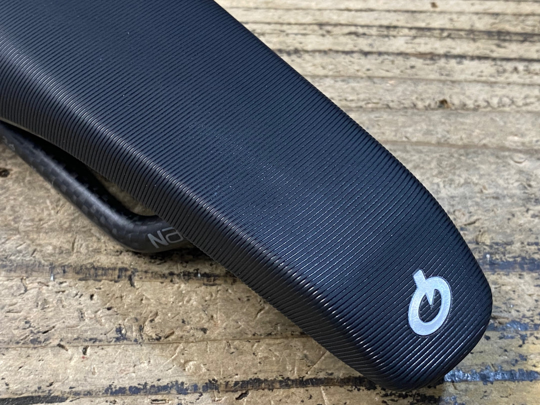 KB026 プロロゴ prologo SCRATCH NDR サドル 黒 137mm NACK