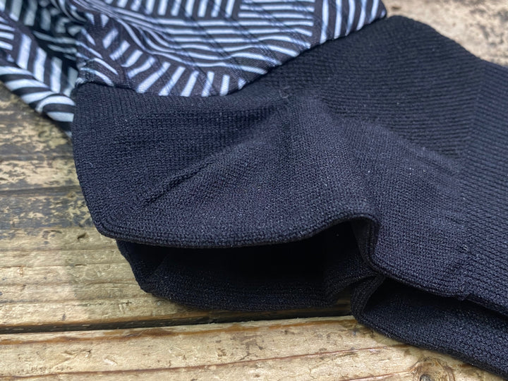 JK622 Rule28 エアロソックス AERO SOCKS 黒白 M ※未使用