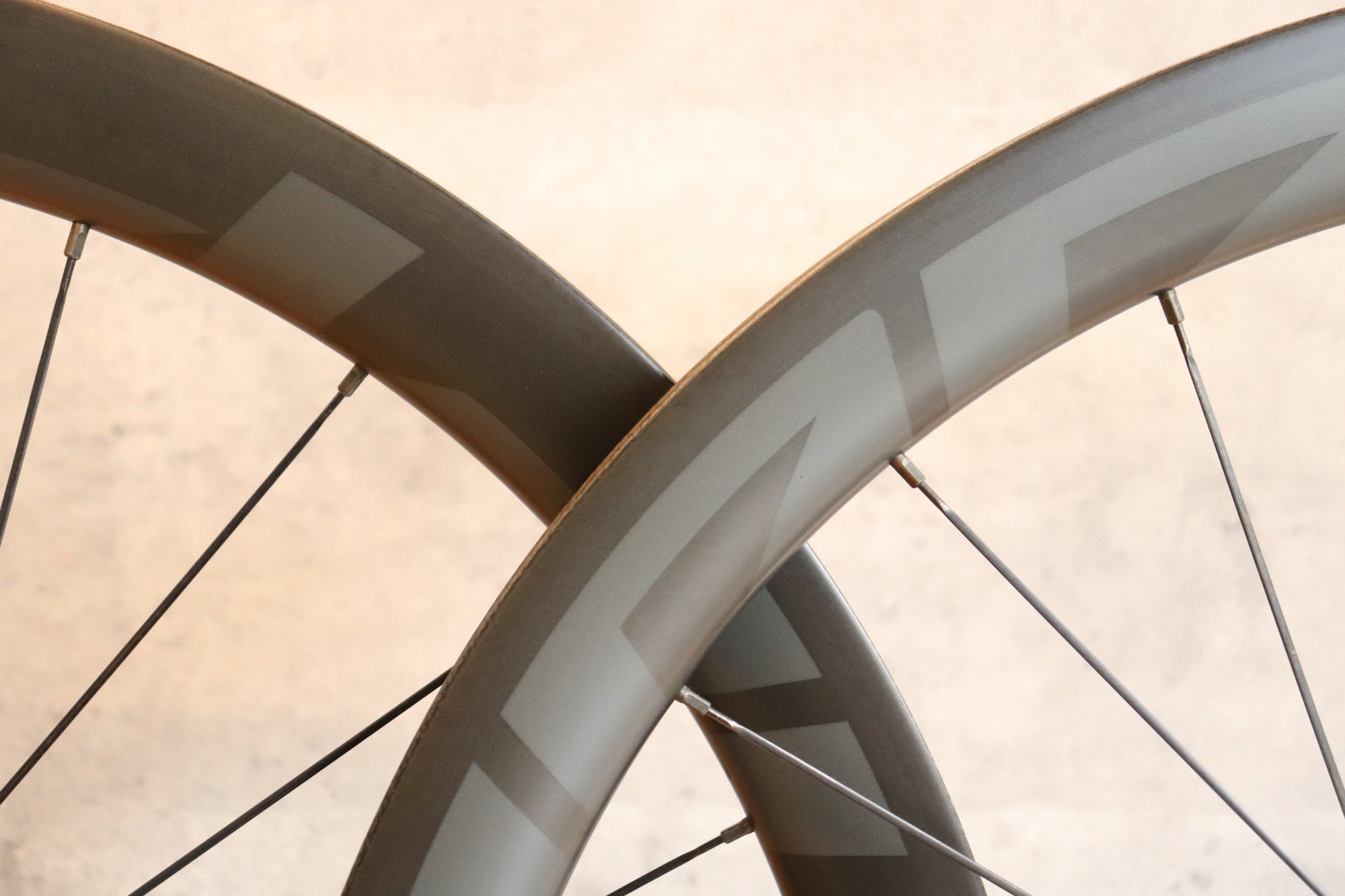 ジップ ZIPP 303S DISC カーボン チューブレス ディスク ホイール