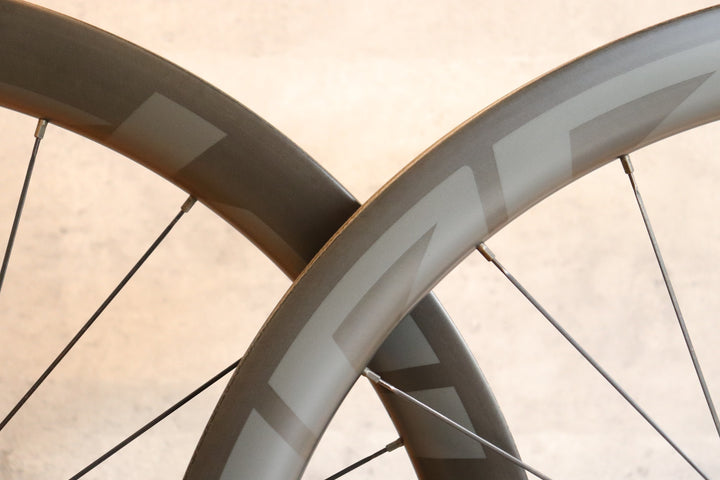 ジップ ZIPP 303S カーボン チューブレスレディ ディスク ホイールセット スラム XDR 23C フックレス 【さいたま浦和店】