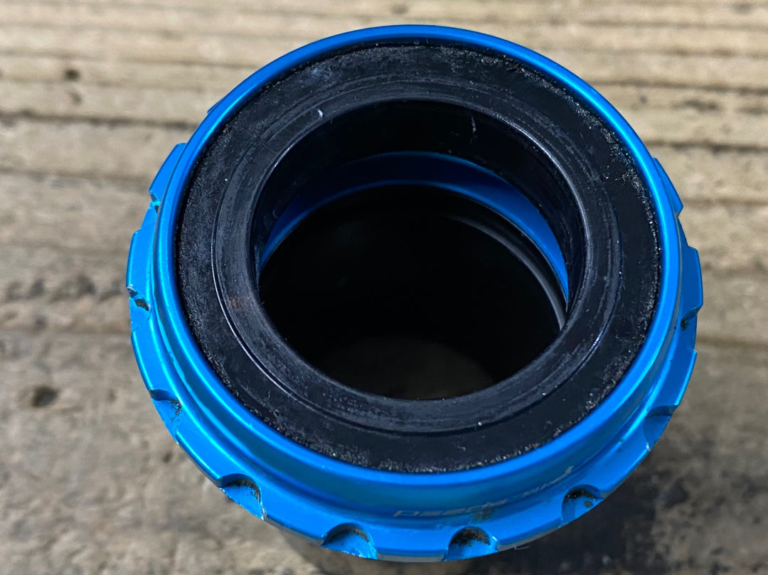 KH218 セラミックスピード CERAMICSPEED T47 BB ボトムブラケット 青