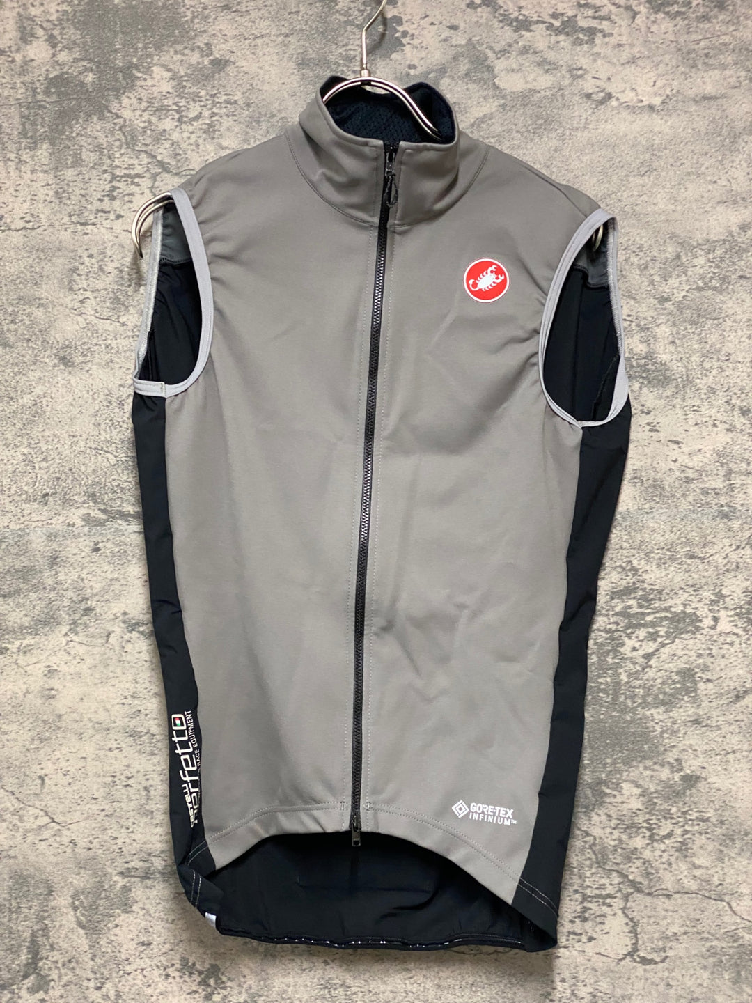 KB403 カステリ CASTELLI ロッソコルサ ROSSO CORSA perfetto ジレ サイクルベスト グレー黒 S GORE-TEX INFINIUM