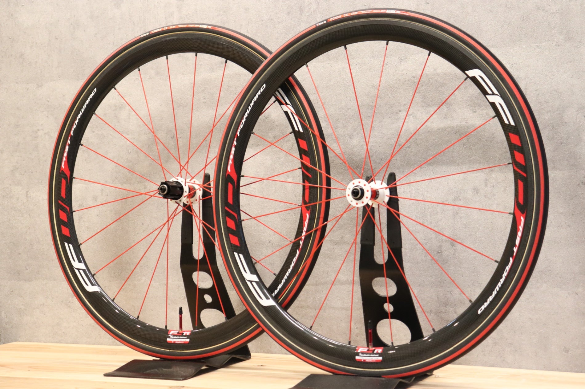 日本限定カラー!】 ファストフォワード FFWD F4R JAPAN Limited