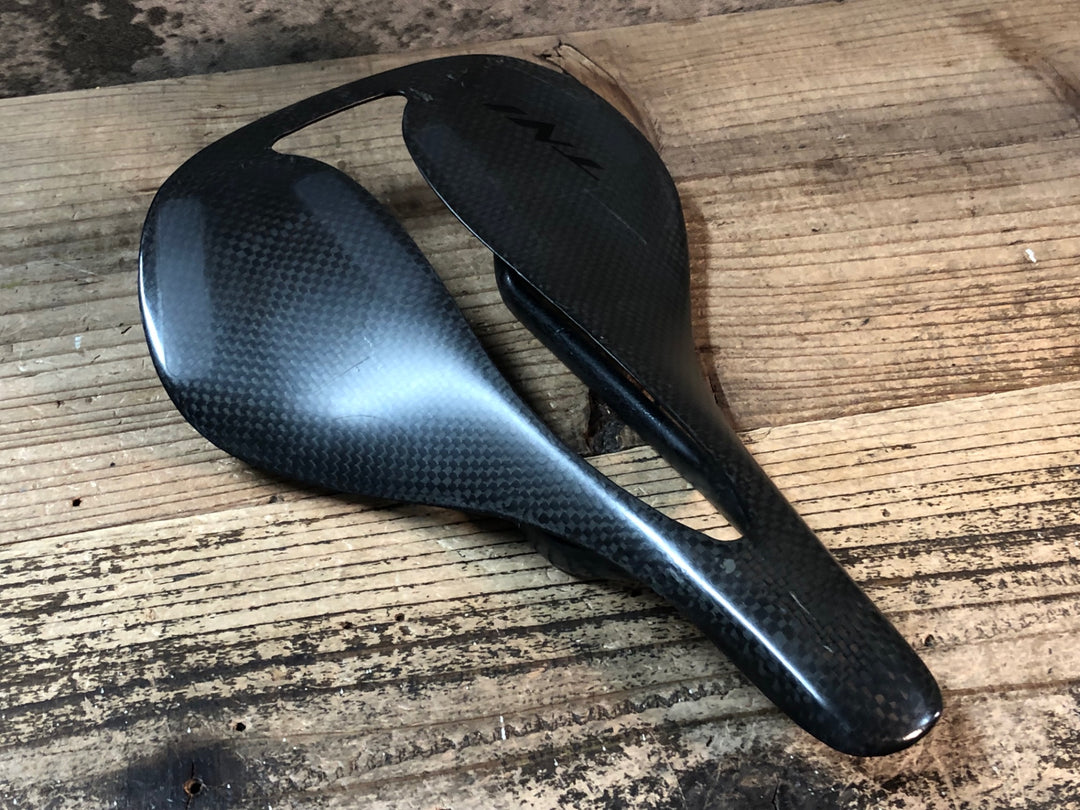 JM535 TNI カーボンフライ CarbonFly カーボンサドル 155mm ※クラックのためジャンク